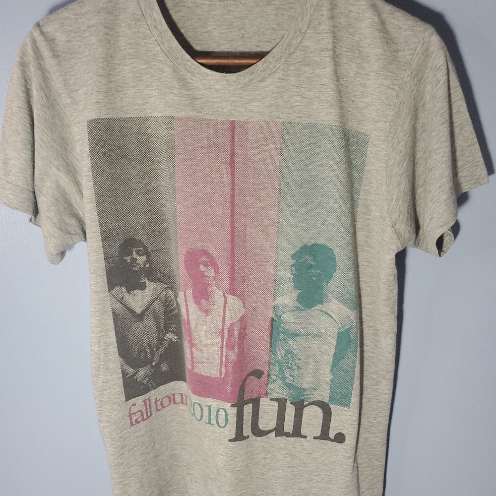 Fun. Fall Tour 2010 Men Size S Gray